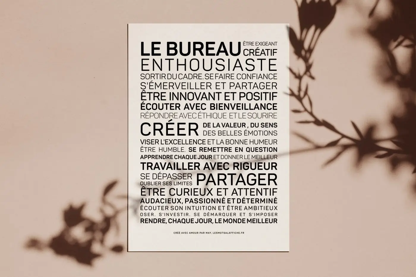 Un Voyager avec les mots "le bureau enthousiasme" dessus.