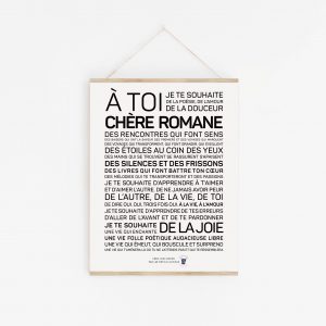 Une affiche Romane en noir et blanc avec les mots a toi cheer romanee.