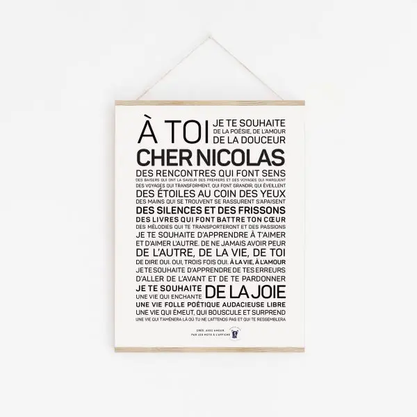 Une affiche Nicolas en noir et blanc avec les mots a toi chernolas.