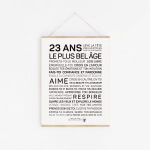 Une affiche en noir et blanc avec les mots "23 ans plus belge", un cadeau parfait pour 23 ans.