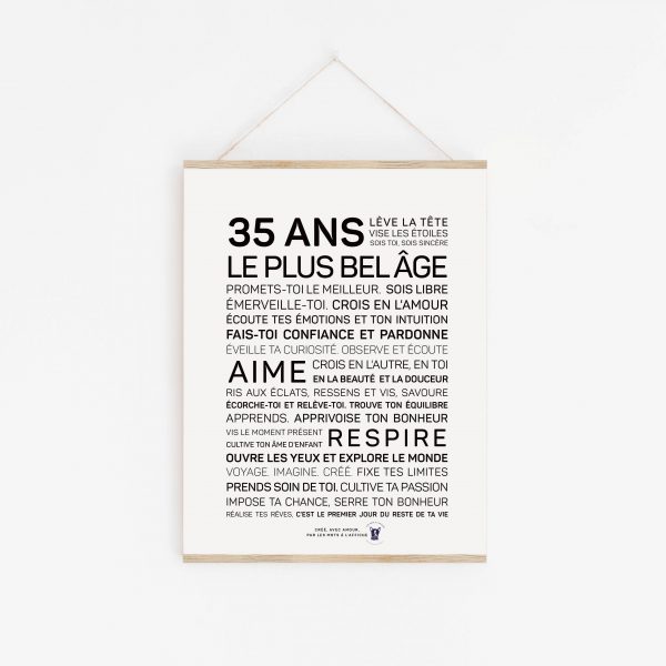 Une affiche en noir et blanc avec les mots "35 ans" comme cadeau 35 ans.