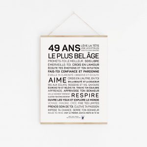 Une affiche en noir et blanc avec les mots '49 ans plus belge', un parfait cadeau 49 ans.