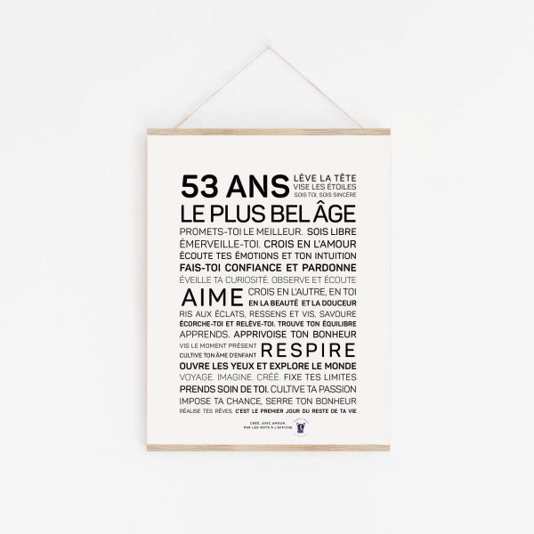 Une affiche en noir et blanc avec les mots 53 ans plus belge, un cadeau parfait.