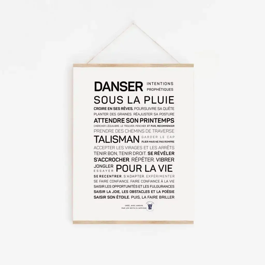 Une affiche poétique en noir et blanc avec les mots Danser sous la pluie.
