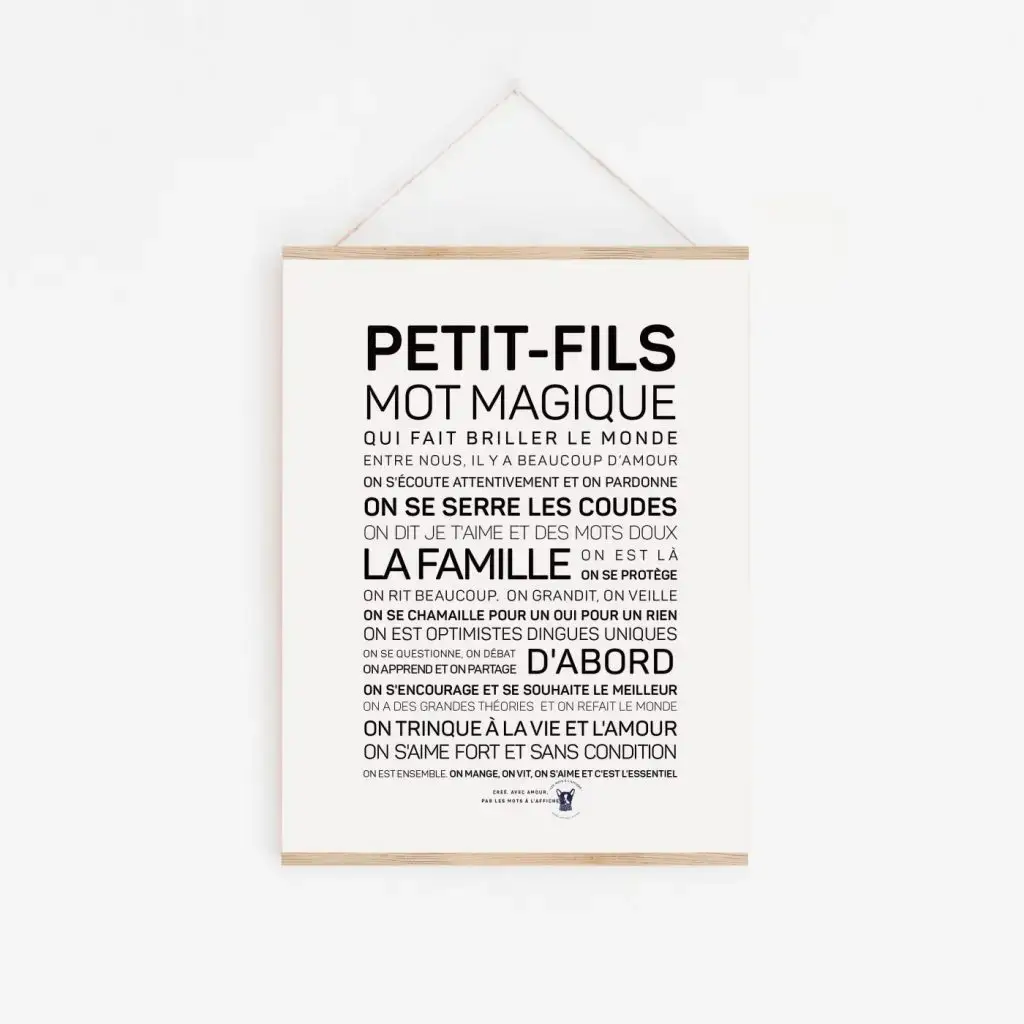 Une affiche en noir et blanc avec les mots poétiques "Petit-fils mot magnifique", une idée cadeau idéale.