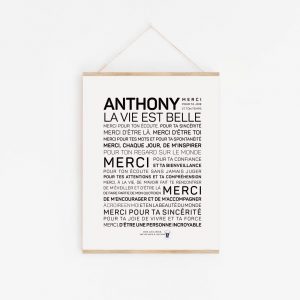 Une affiche en noir et blanc avec les mots « Antoine, ma douceur », une idée cadeau littéraire.