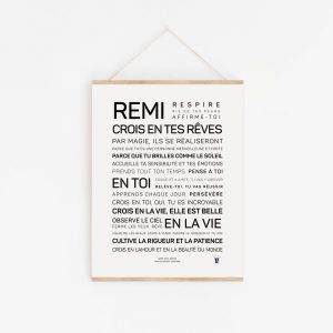 Une affiche avec les mots Rémy, tu es un soleil sur elle, une idée cadeau littéraire.