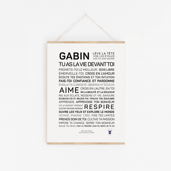 Une affiche en noir et blanc avec les mots inspirants « Gabin, la vie devant toi », une idée cadeau idéale.