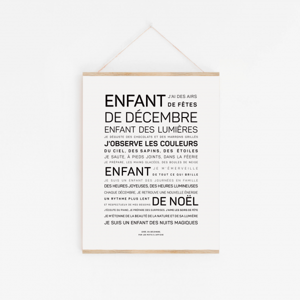 Une affiche blanche avec un texte français en noir dans des polices variées, décrivant les traits d'un enfant du mois d'août et célébrant l'esprit de l'été. Produit : Enfant d'août (Copie).